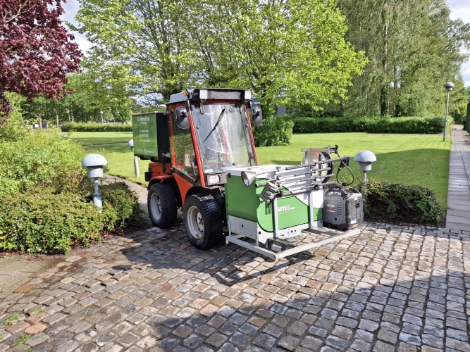 Miljøvenlig ukrudtsbekæmpelse med varmt vand i Vejle, nær Kolding og Fredericia